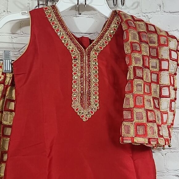 Girls Embellished 3pc Salwar Suit Set Chinon Georgette Kurta Indian Festive Wear - Picture 2 of 16